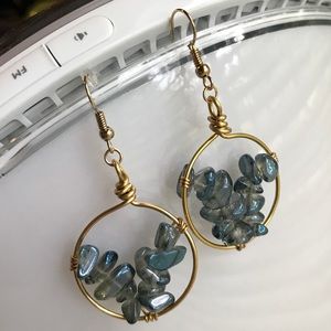 Handmade wire earring with crystal beads